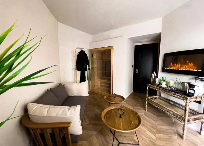 Share Suites Hotel Bat-Yam